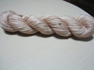 Alia Silk Yarn – Pale