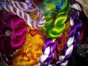 Recycled Silk Thrums – M005
