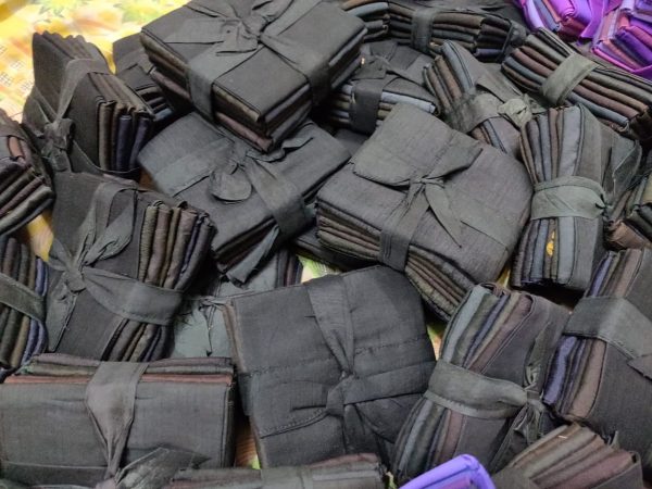 Fat Quarter-Black