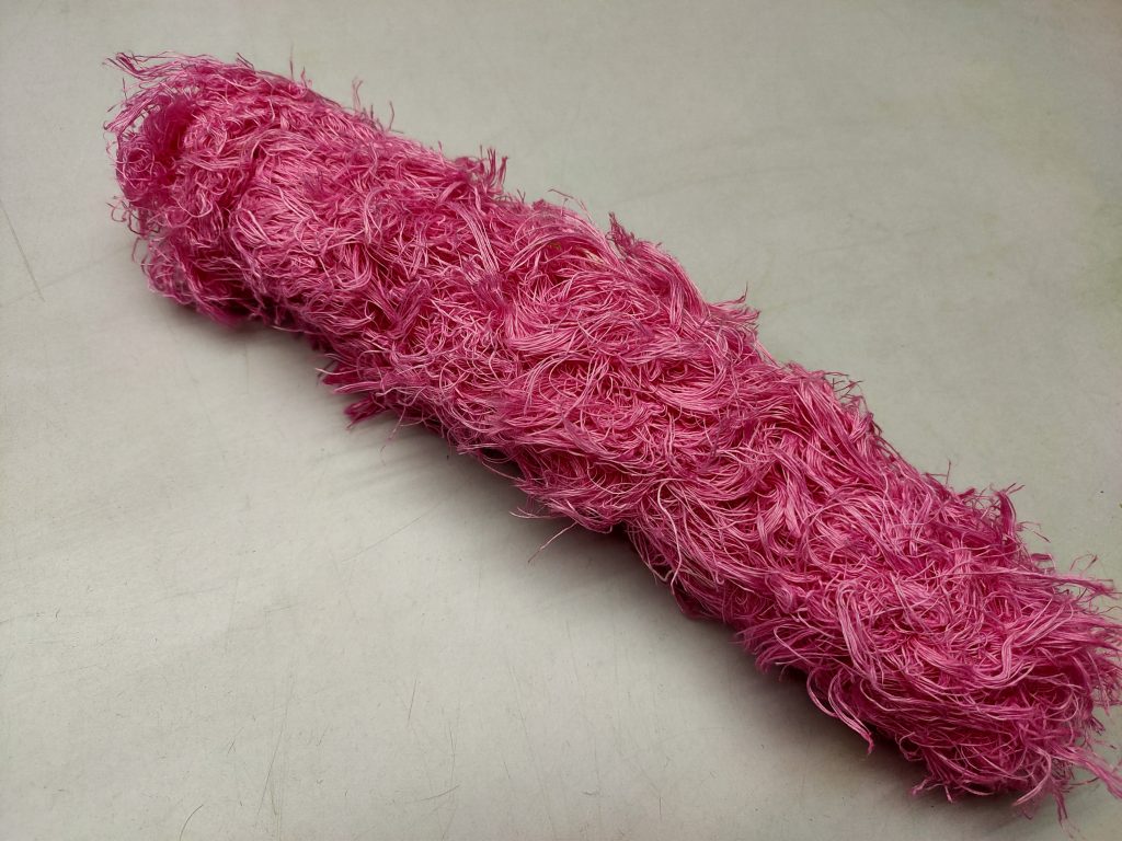 Linen Frizz Ribbon – Strawberry